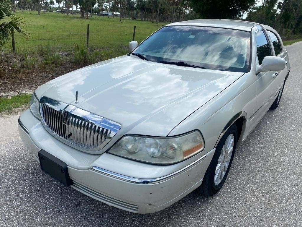 2007 Lincoln Town Car