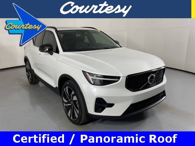2025 Volvo XC40