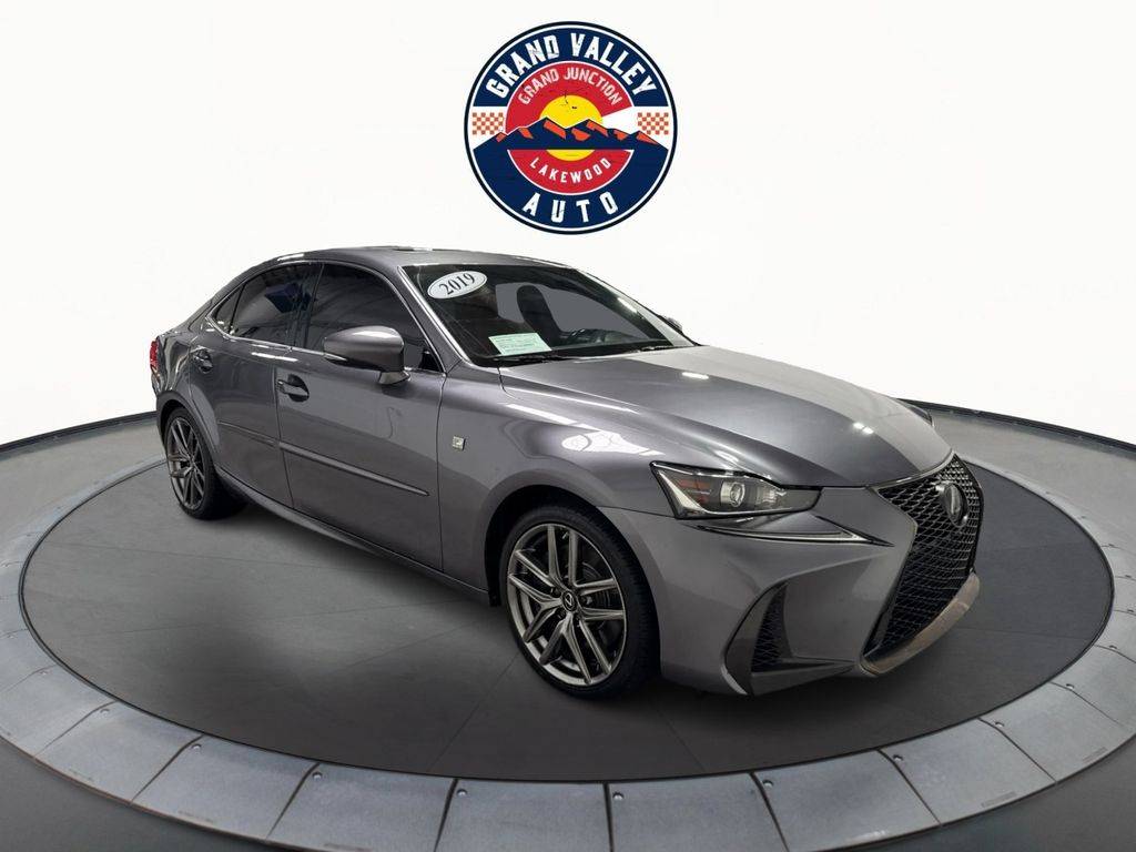 2019 Lexus IS