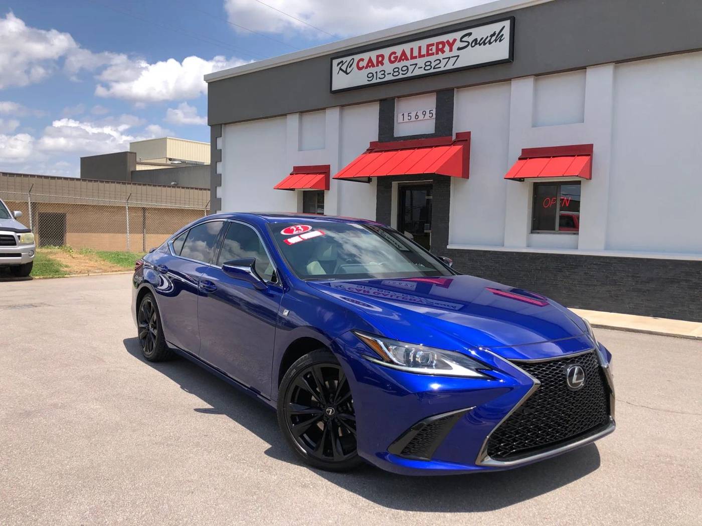 2023 Lexus ES