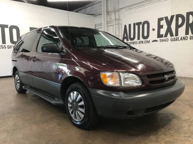 2000 Toyota Sienna