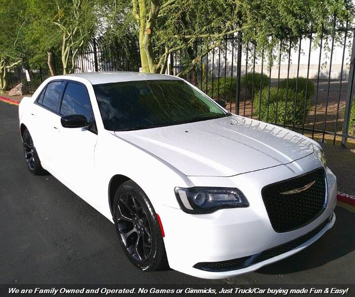 2020 Chrysler 300