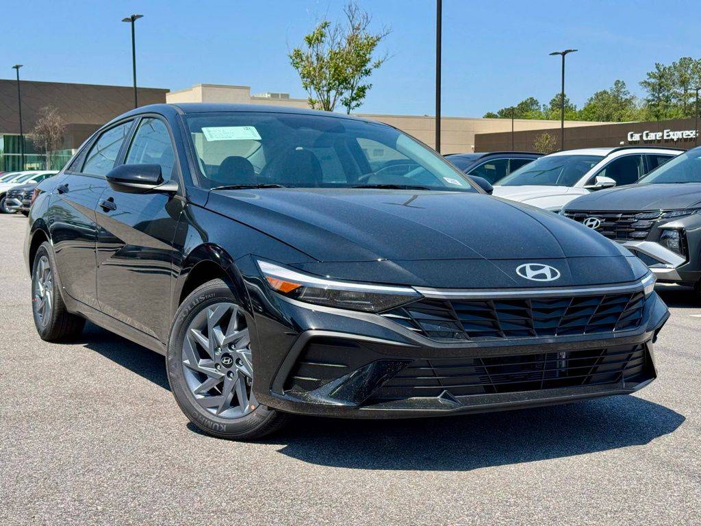2025 Hyundai Elantra Hybrid