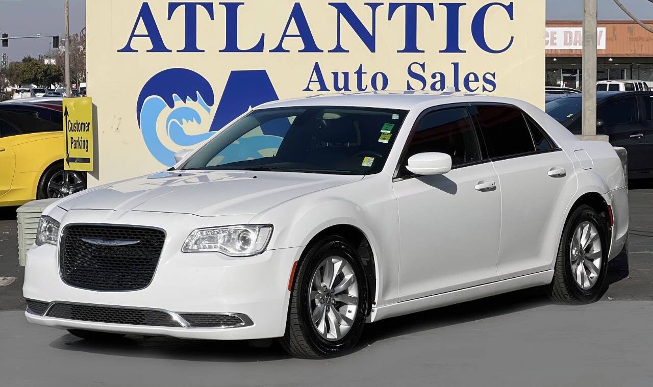 2016 Chrysler 300