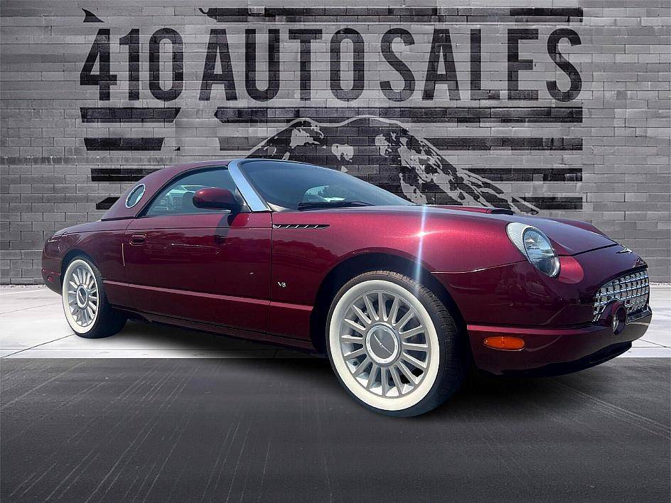 2004 Ford Thunderbird