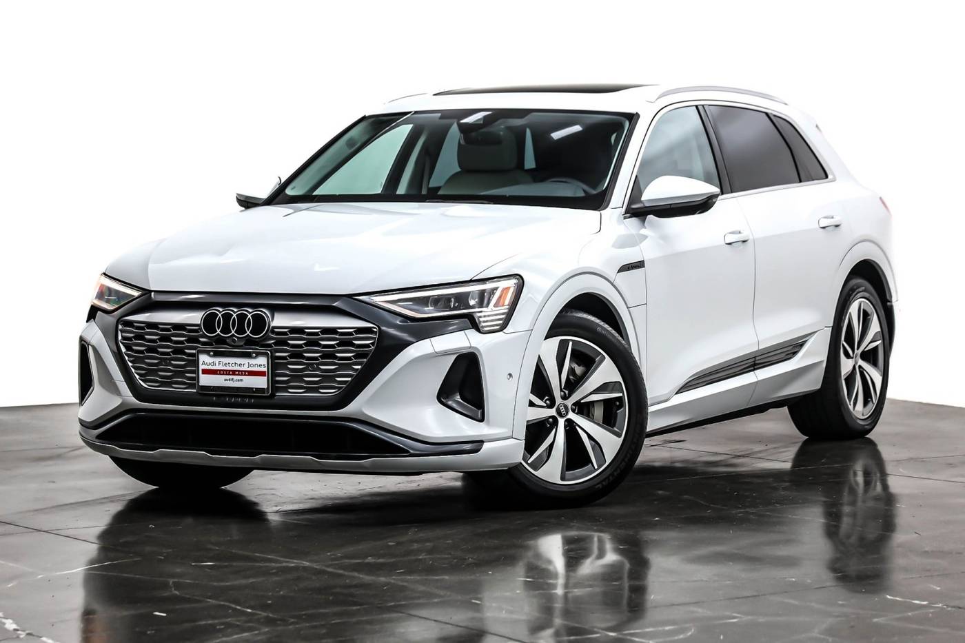 2024 Audi Q8 E-tron