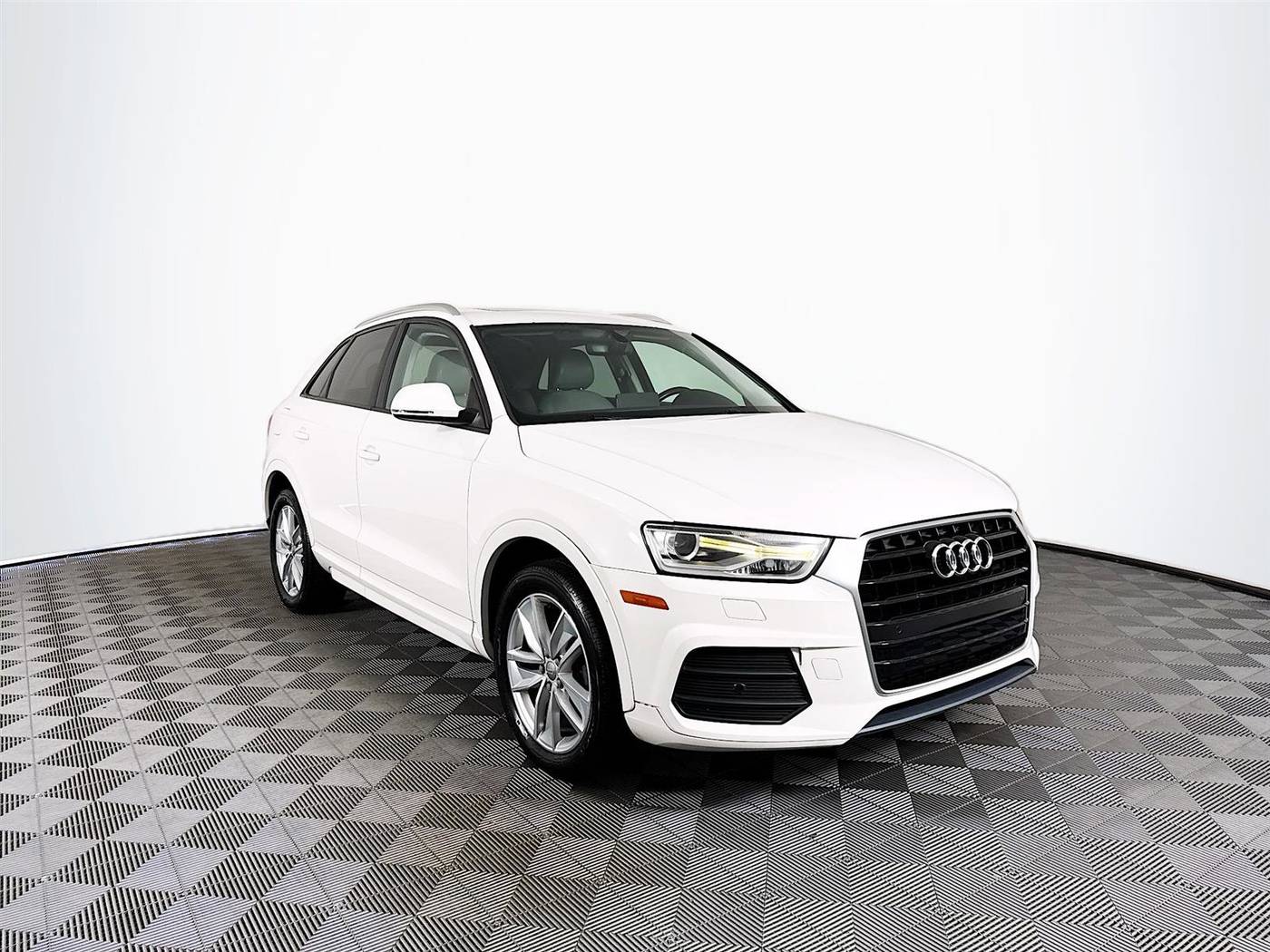 2017 Audi Q3