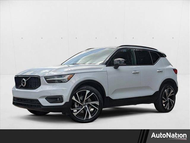 2022 Volvo XC40