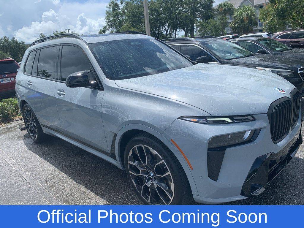 2023 BMW X7