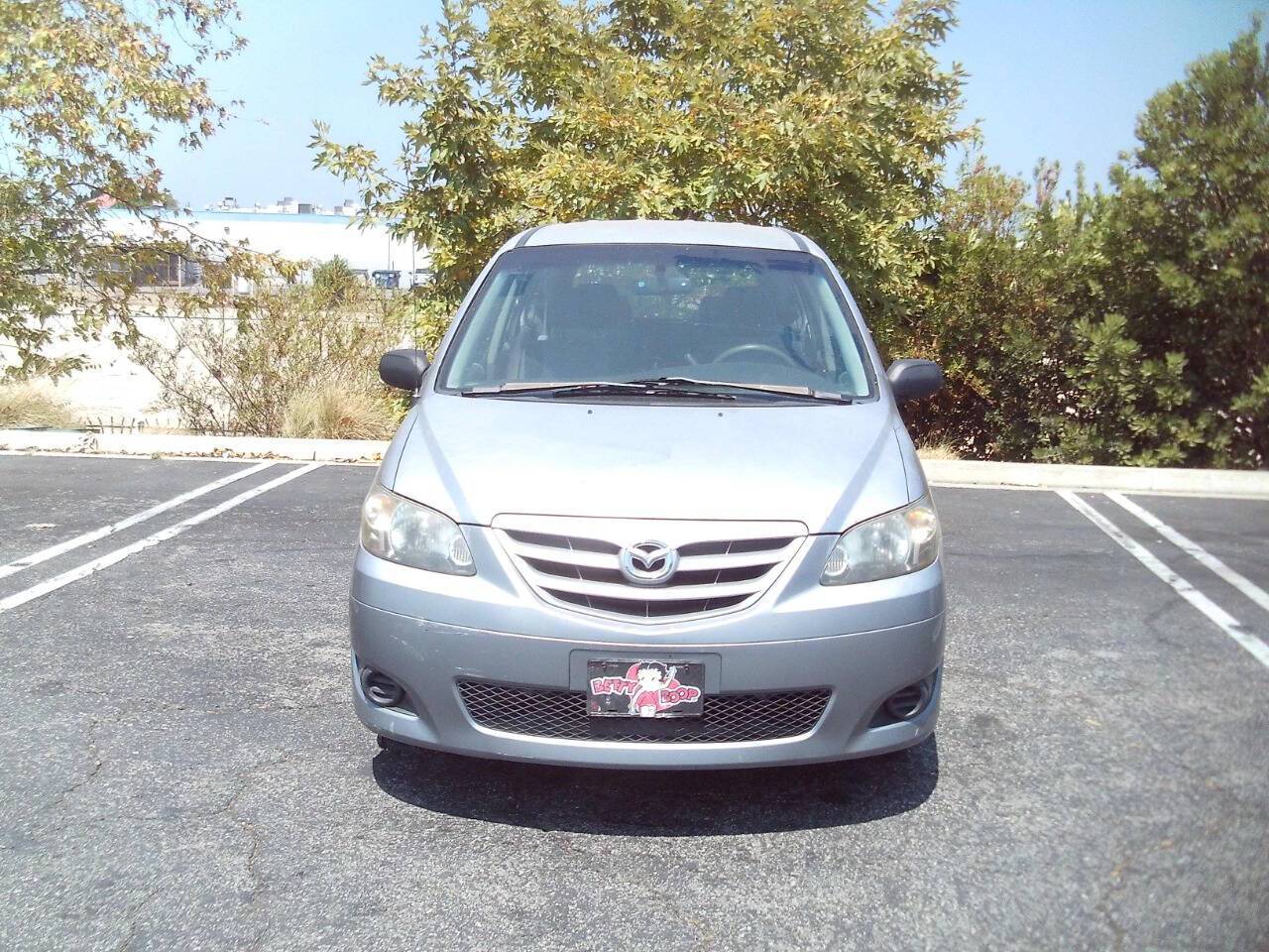 2004 Mazda MPV