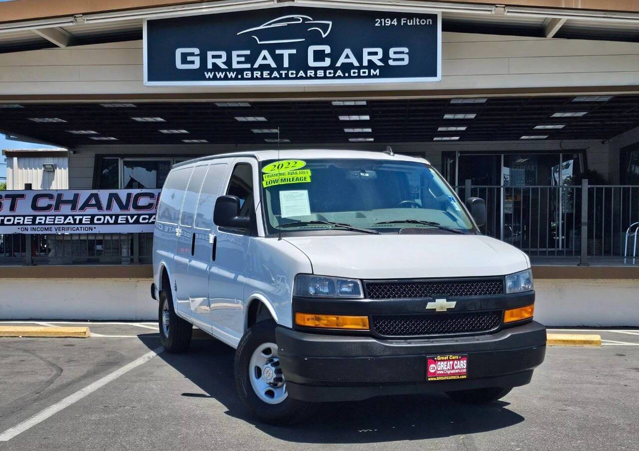 2022 Chevrolet Express Cargo Van