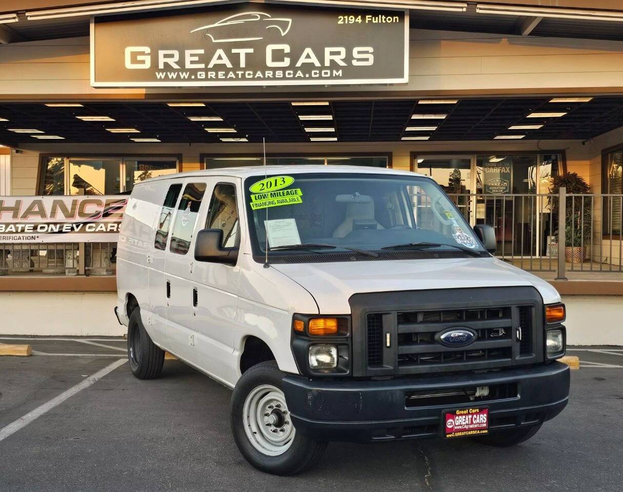 2013 Ford Econoline Cargo Van