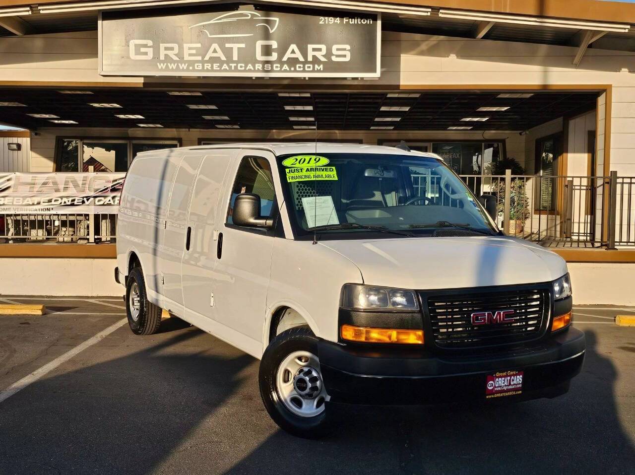 2019 GMC Savana Cargo Van