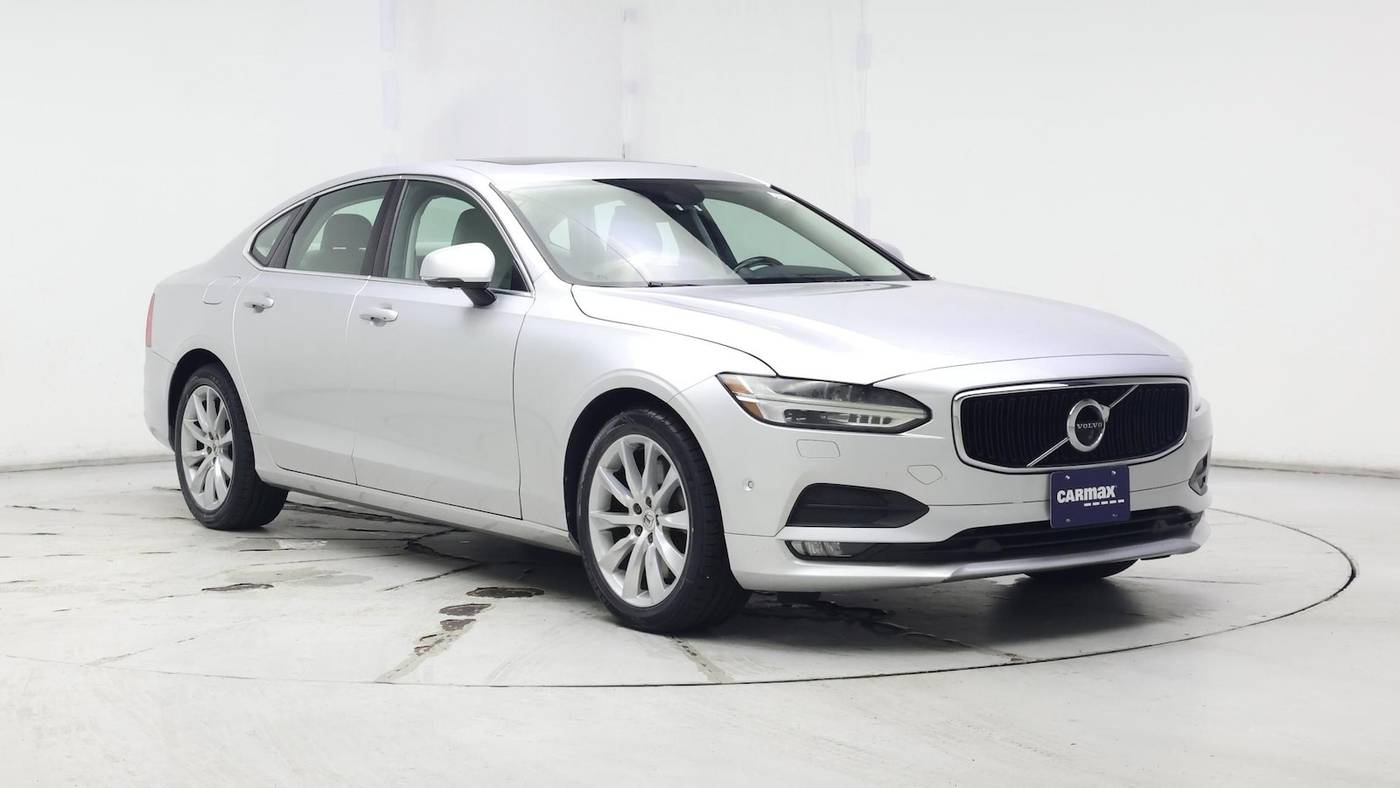 2017 Volvo S90