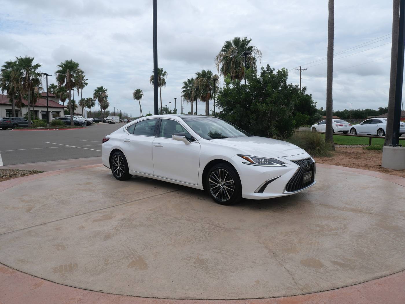 2024 Lexus ES