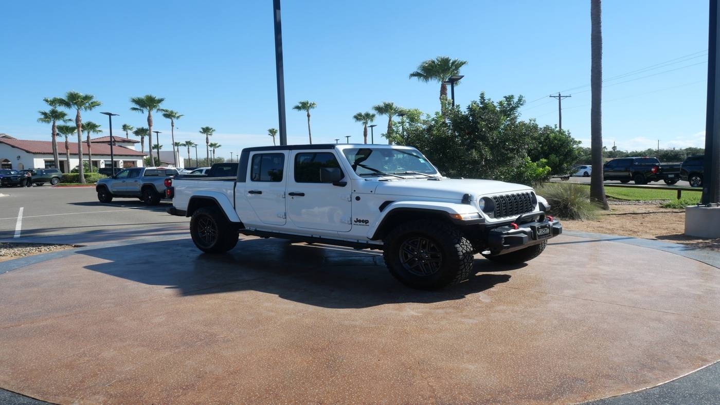 2024 Jeep Gladiator