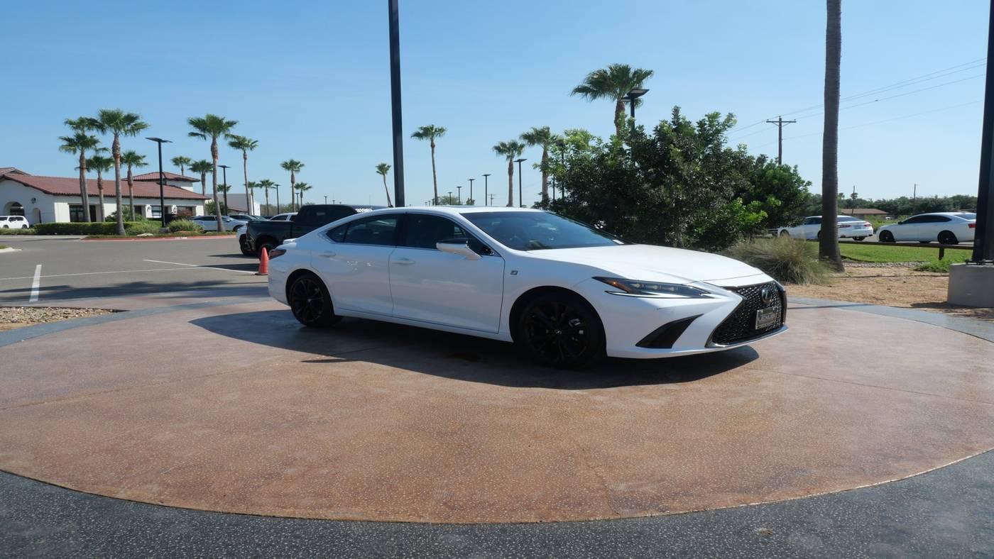 2024 Lexus ES