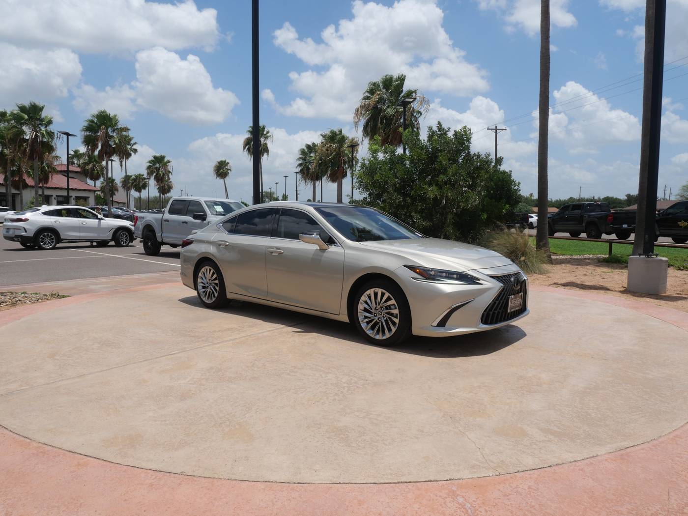 2023 Lexus ES