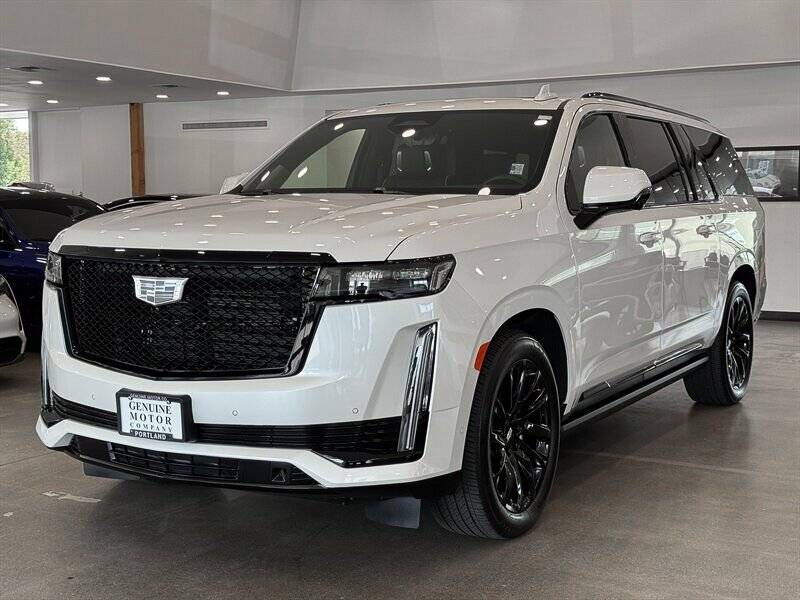 2023 Cadillac Escalade Esv