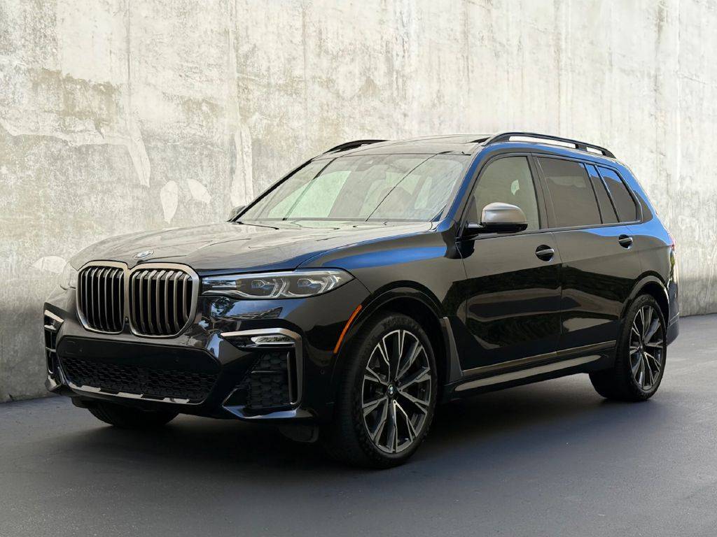 2022 BMW X7