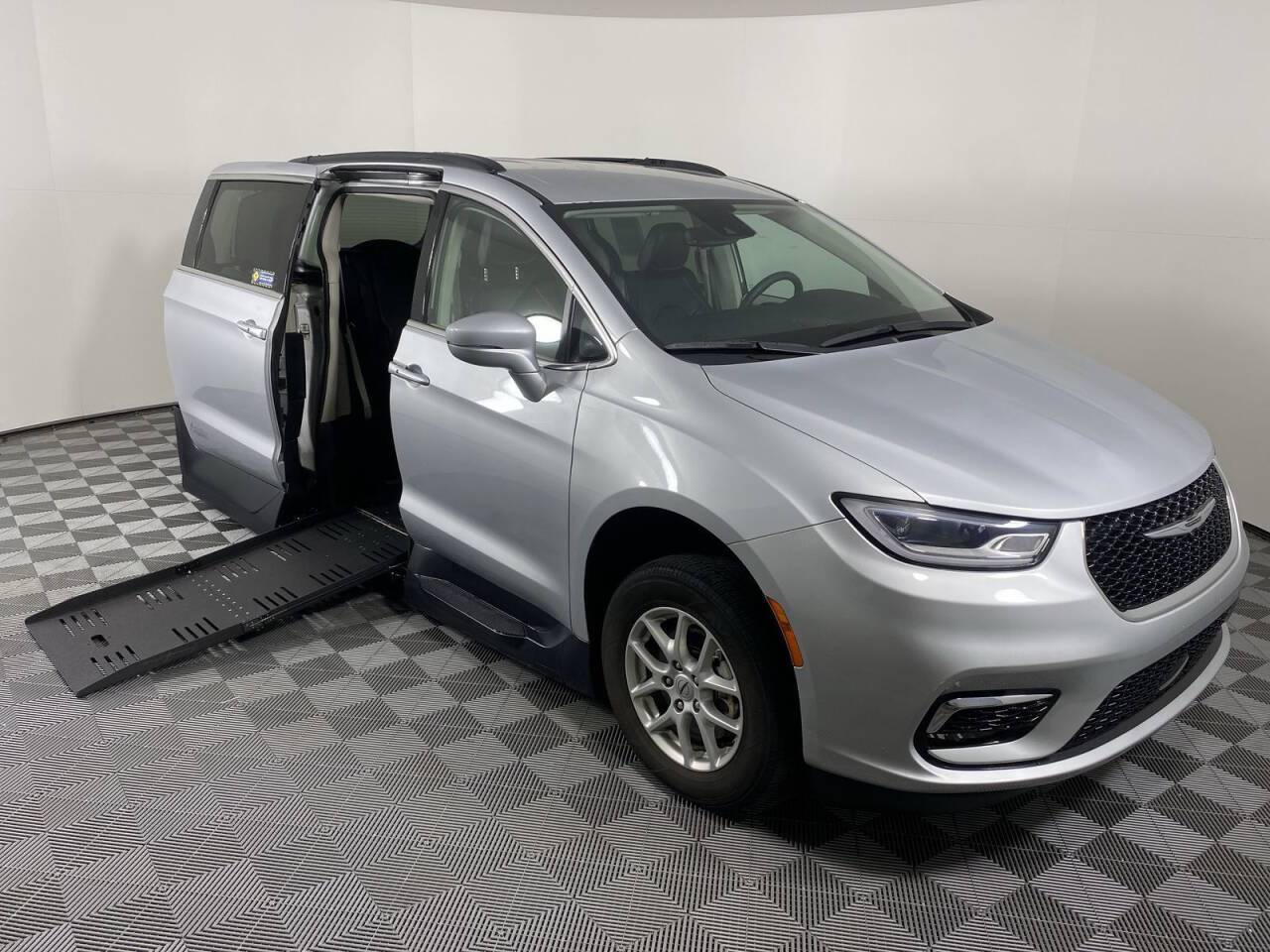 2022 Chrysler Pacifica