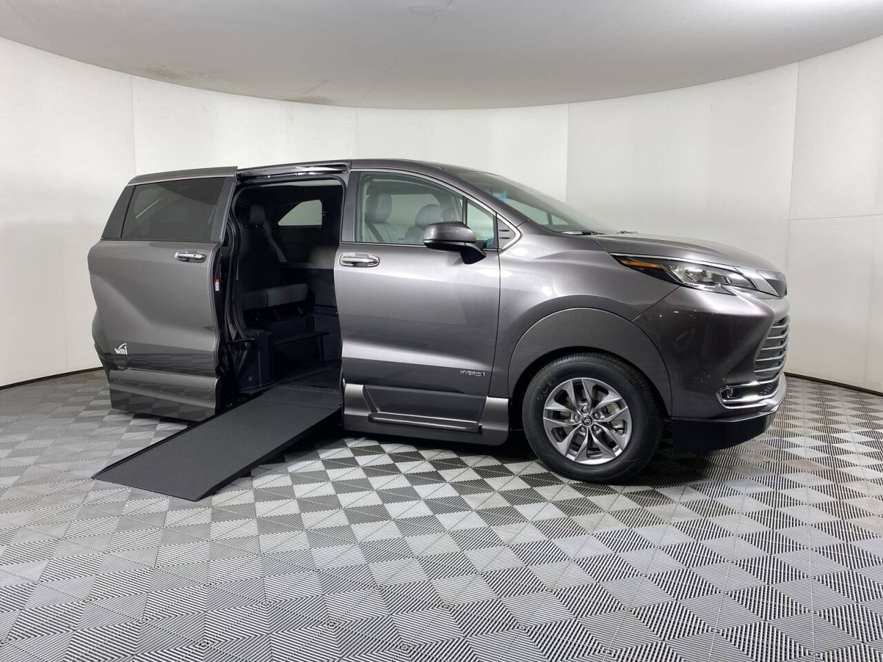 2021 Toyota Sienna