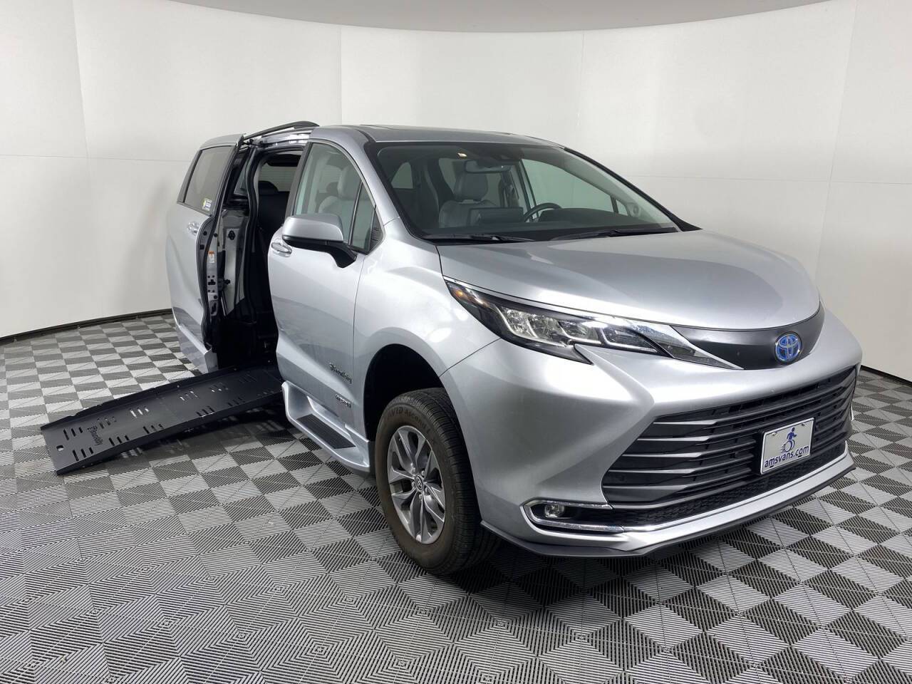 2021 Toyota Sienna