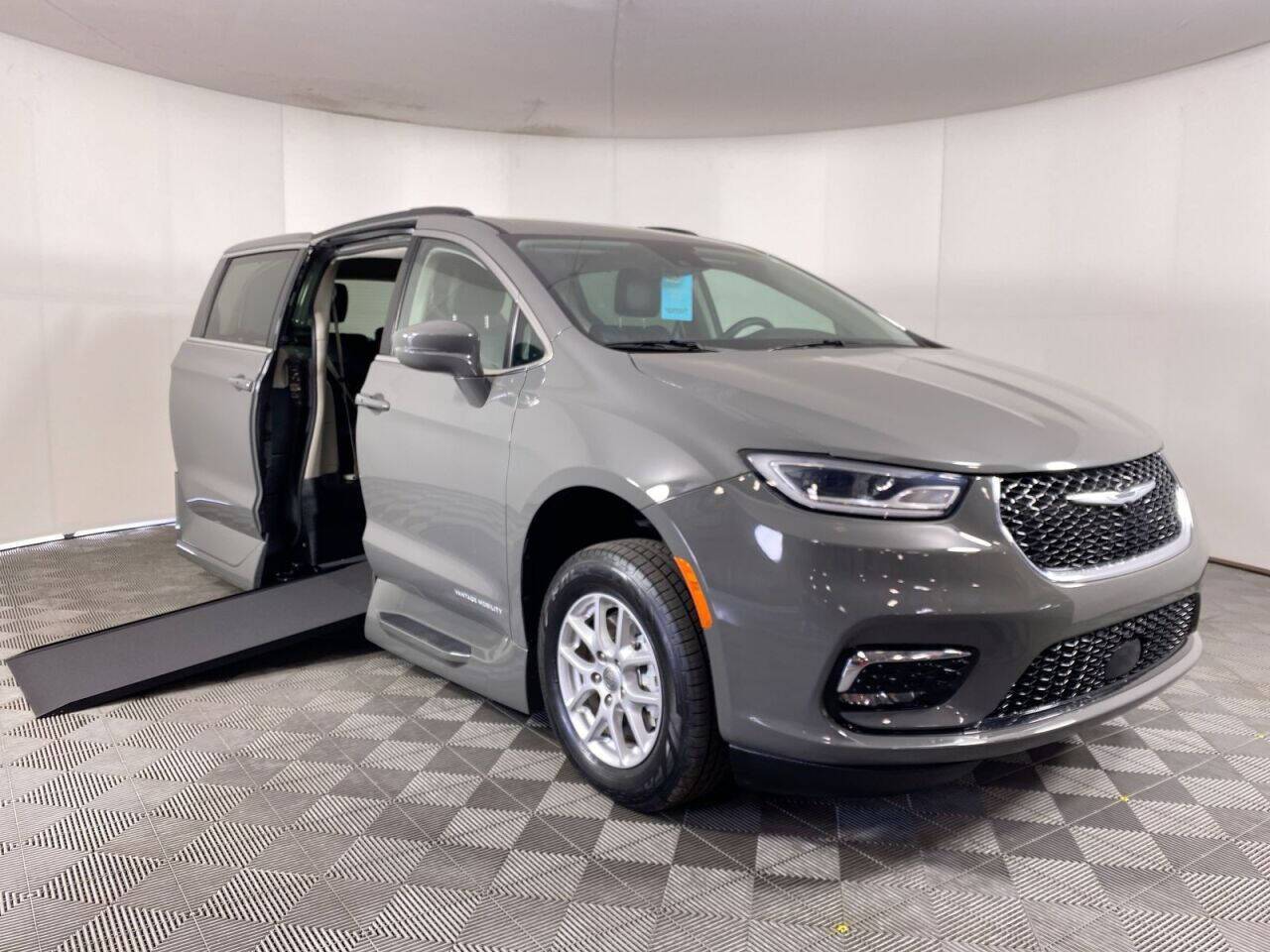 2022 Chrysler Pacifica