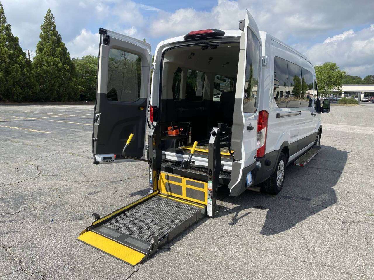 2024 Ford Transit Passenger Wagon