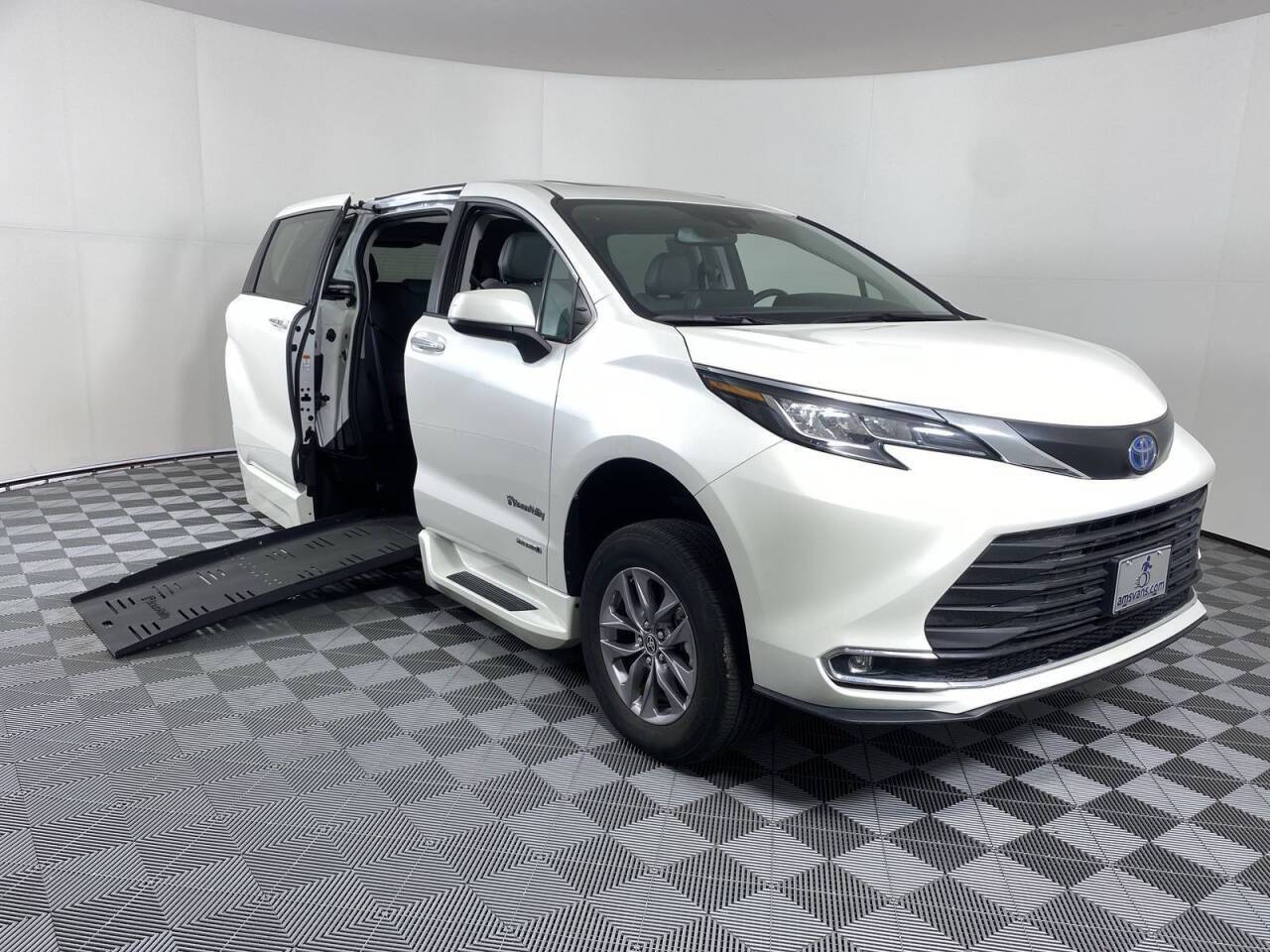 2021 Toyota Sienna