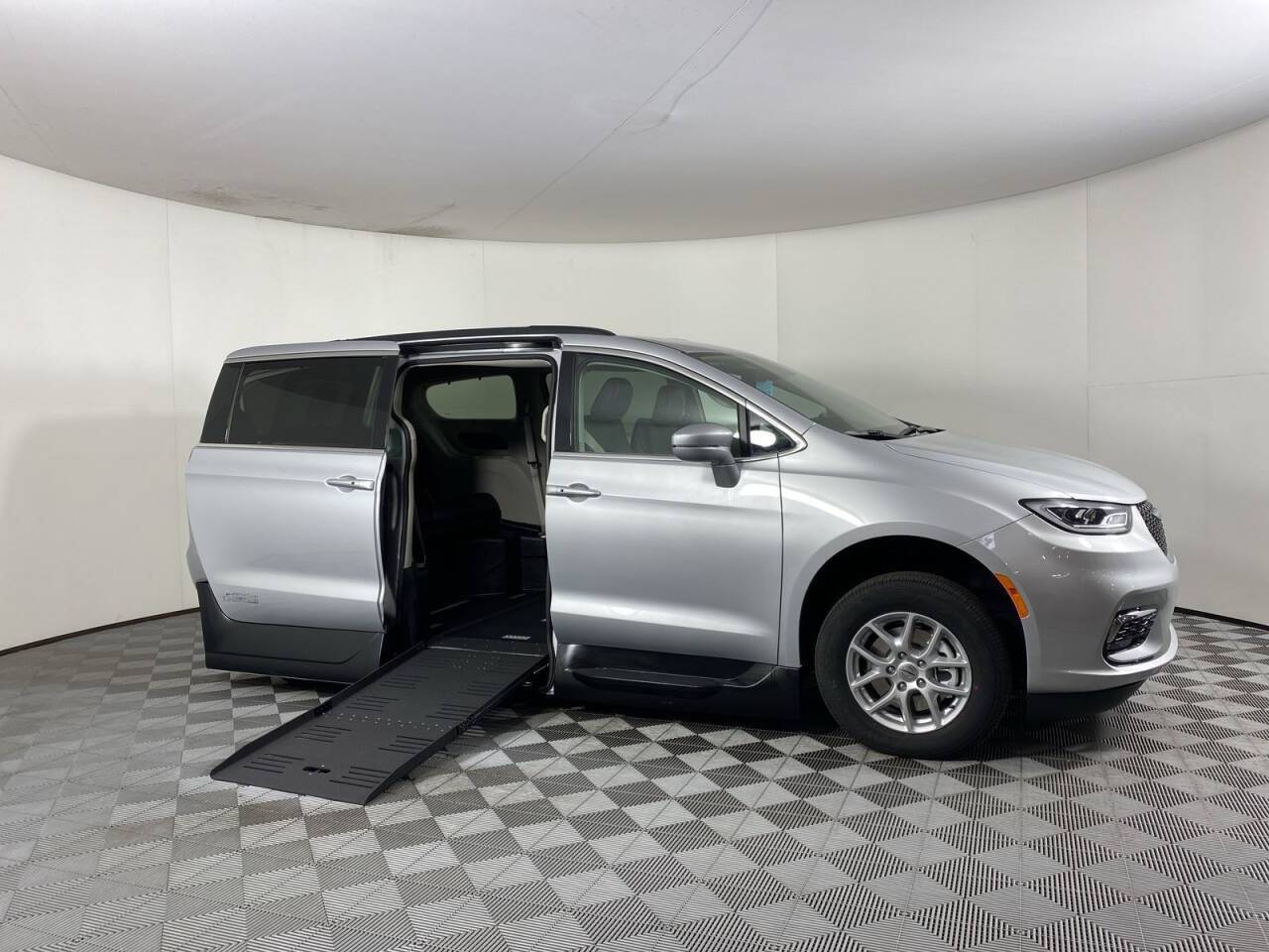 2022 Chrysler Pacifica