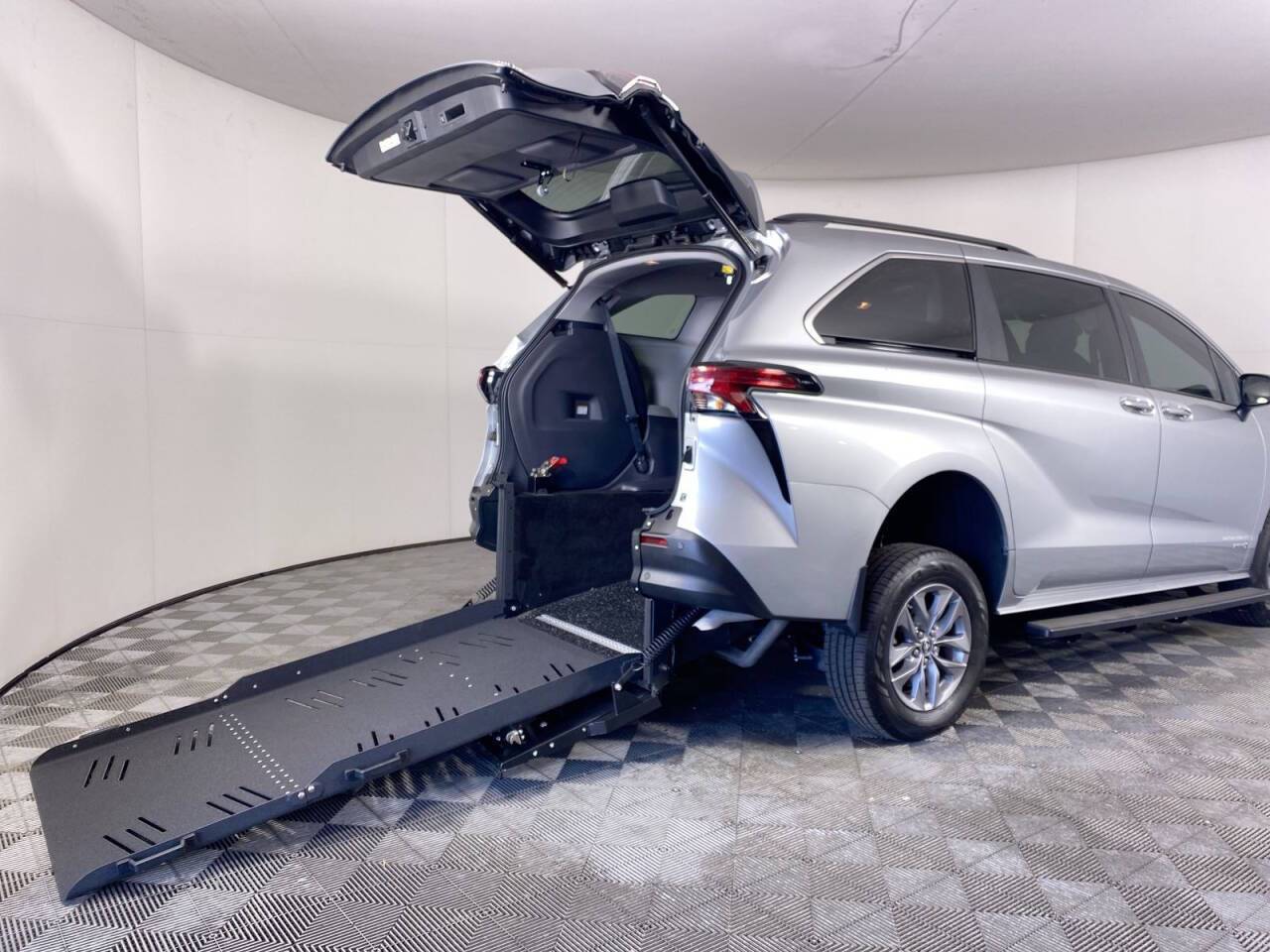 2021 Toyota Sienna