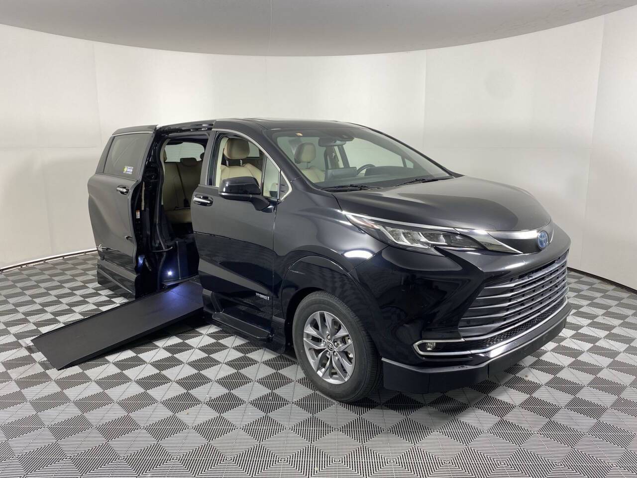 2021 Toyota Sienna