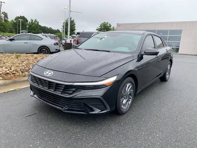 2024 Hyundai Elantra Hybrid