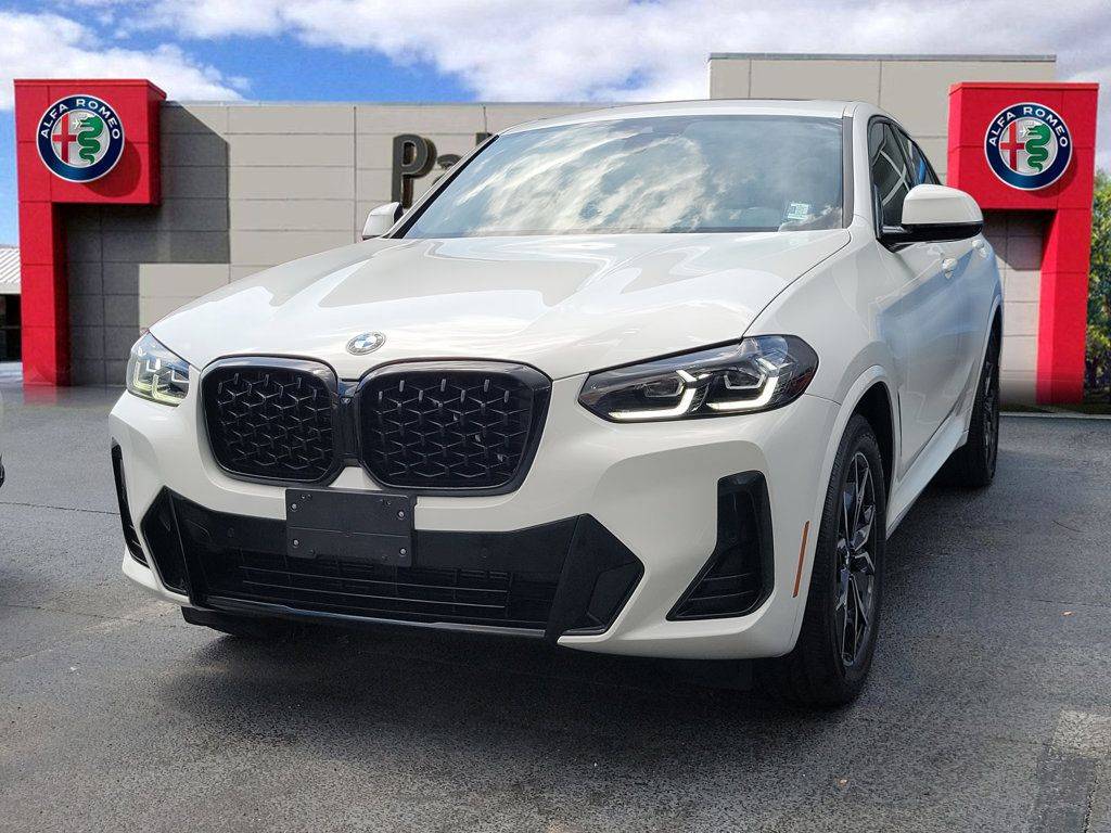 2023 BMW X4