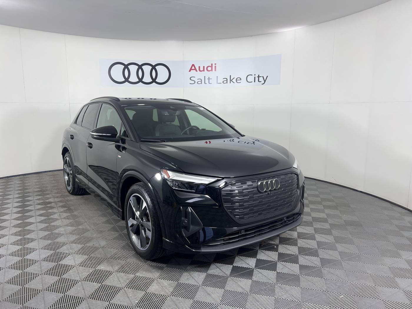2024 Audi Q4 E-tron