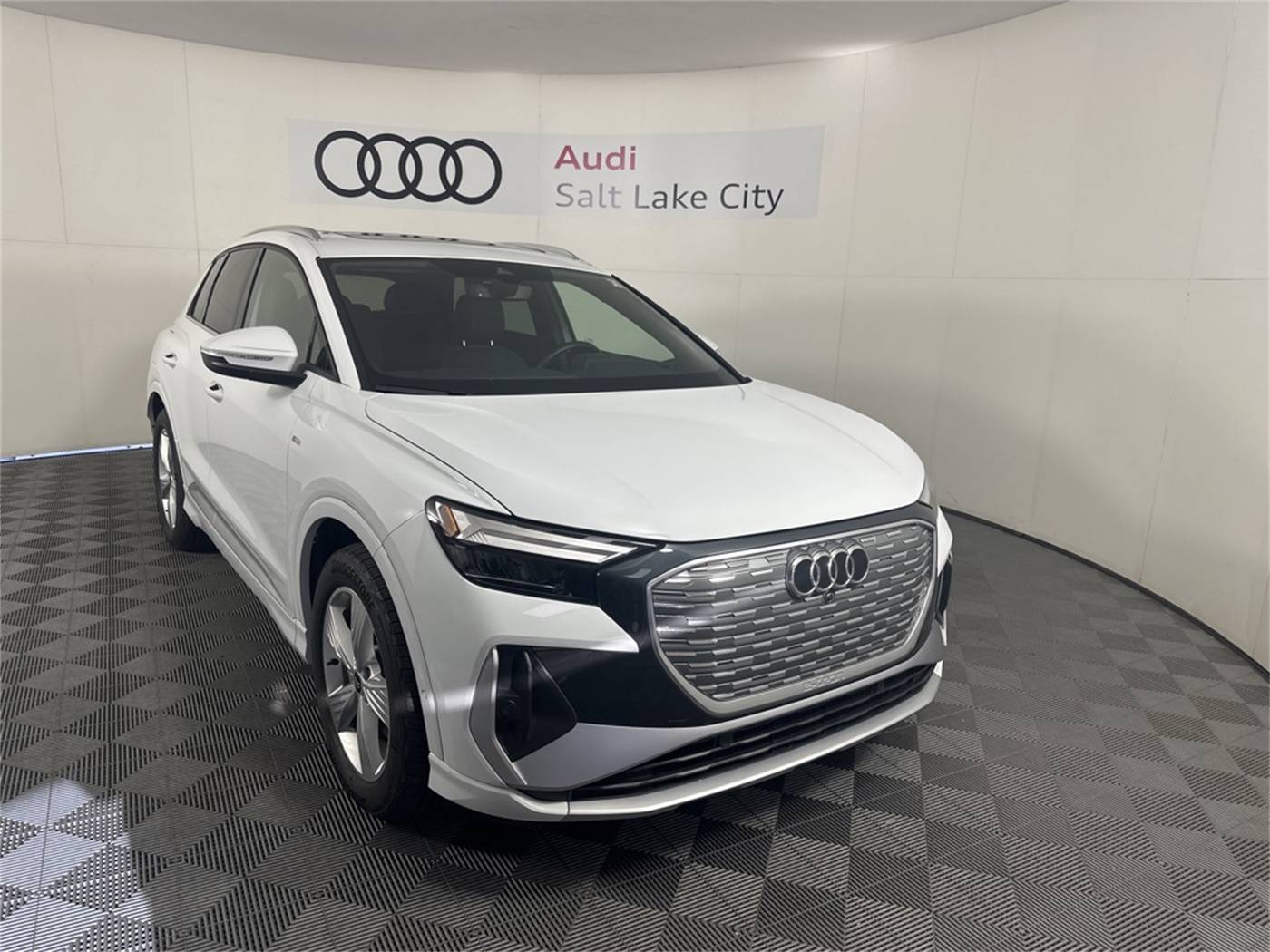 2024 Audi Q4 E-tron