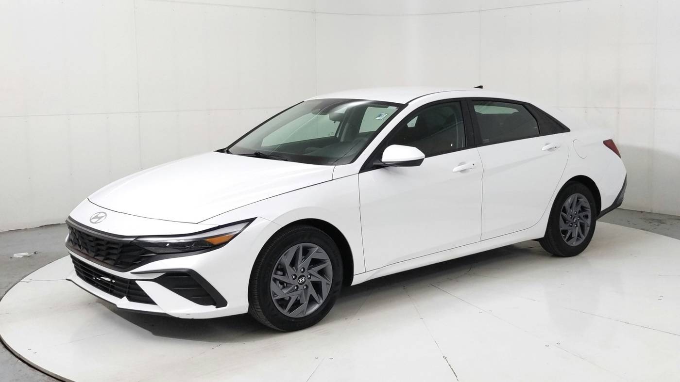 2024 Hyundai Elantra