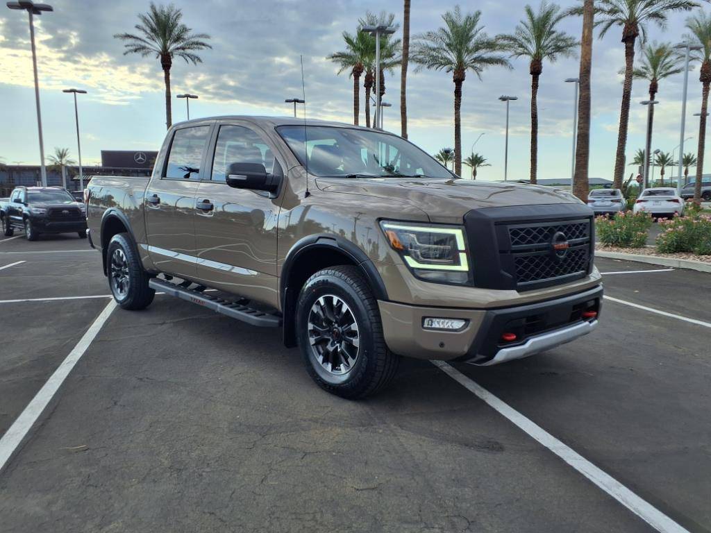 2021 Nissan Titan