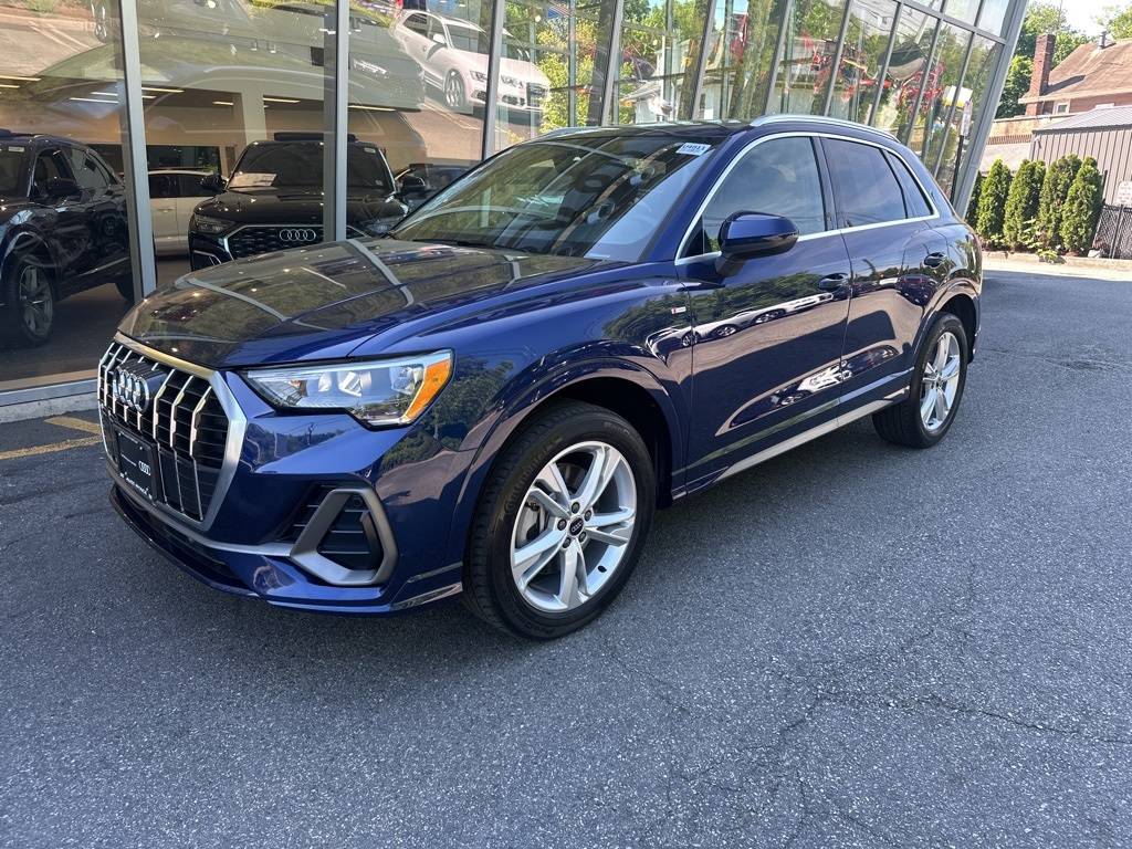 2022 Audi Q3