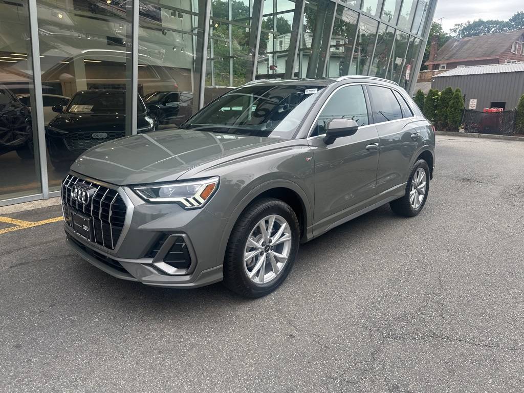 2022 Audi Q3