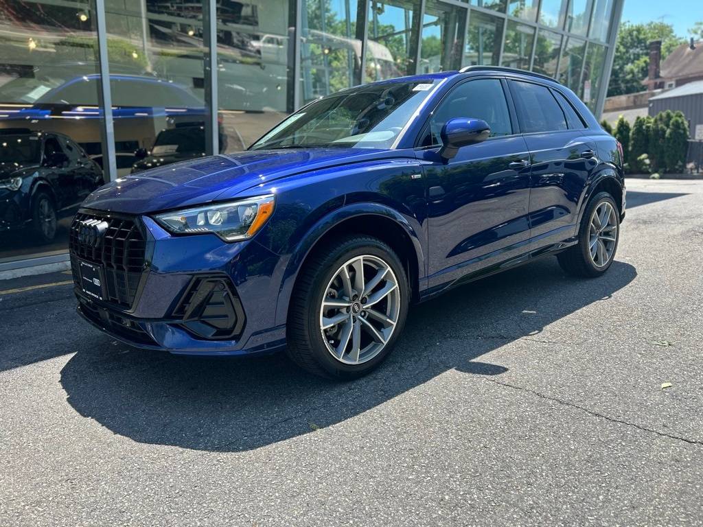 2022 Audi Q3