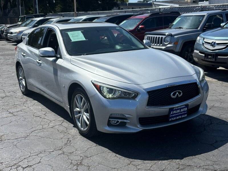 2015 Infiniti Q50