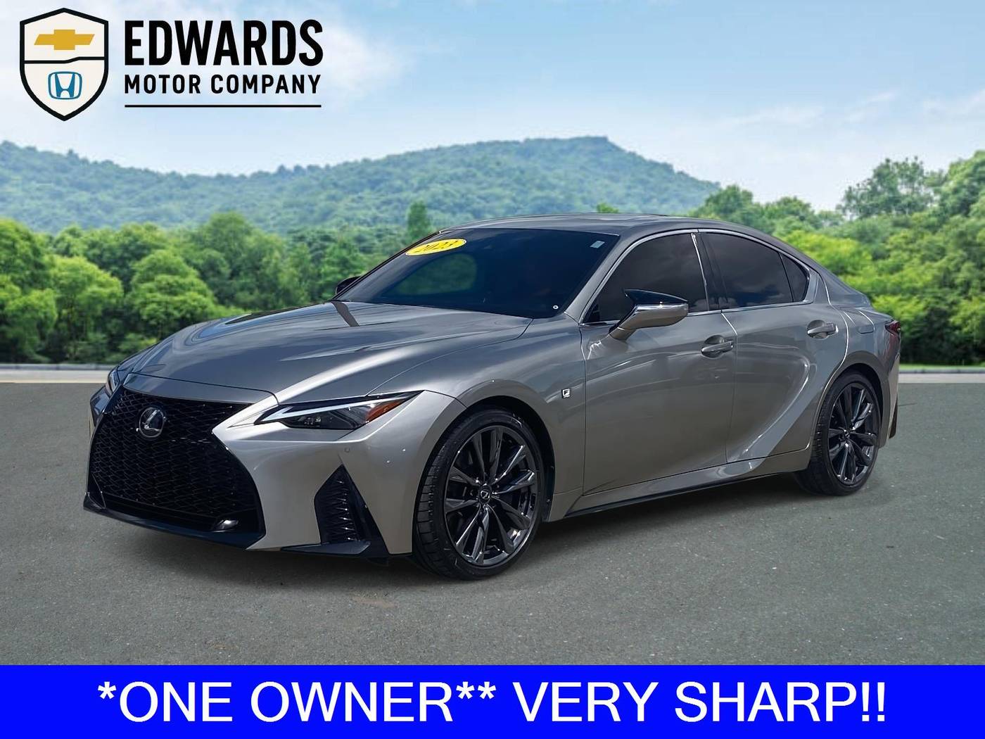 2023 Lexus IS