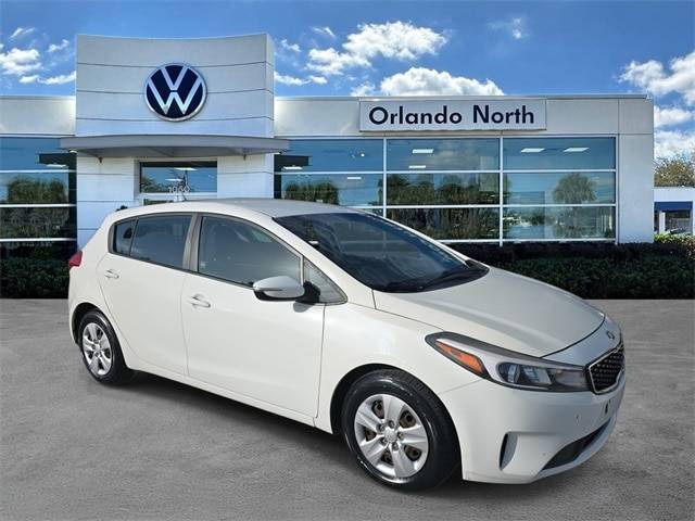 2017 Kia Forte5