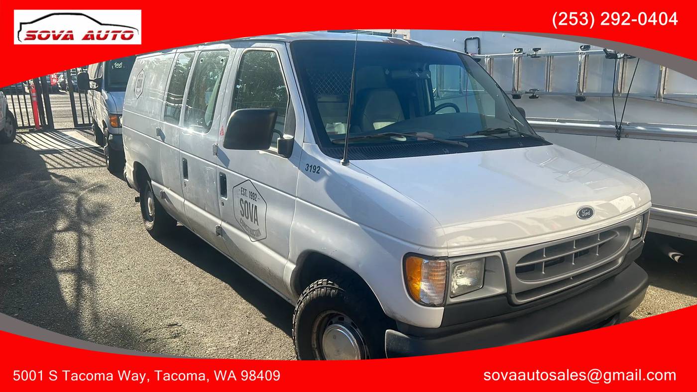 2002 Ford Econoline Cargo Van