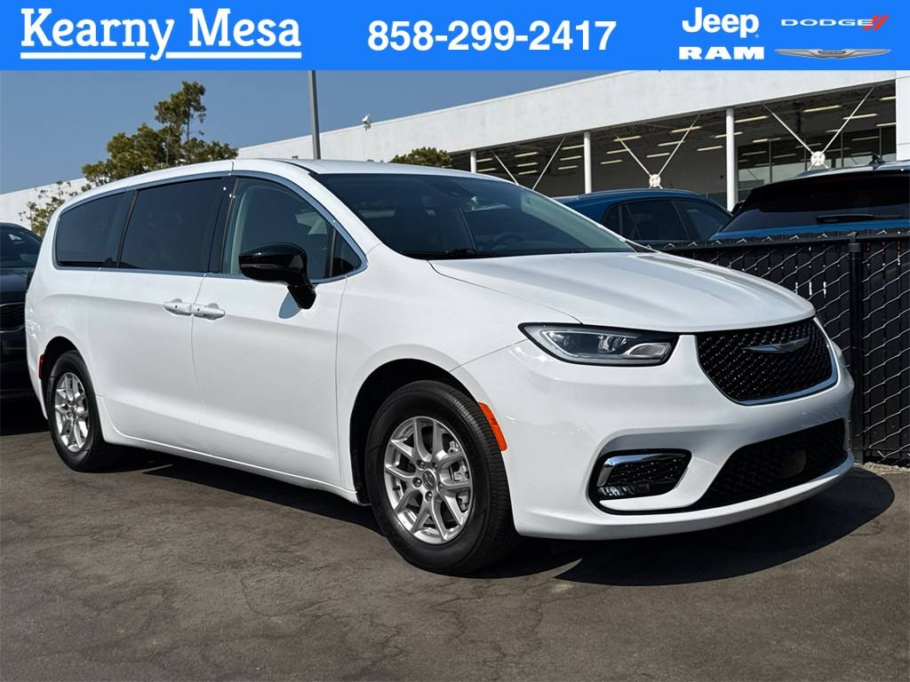 2024 Chrysler Pacifica