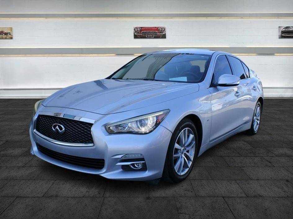 2015 Infiniti Q50