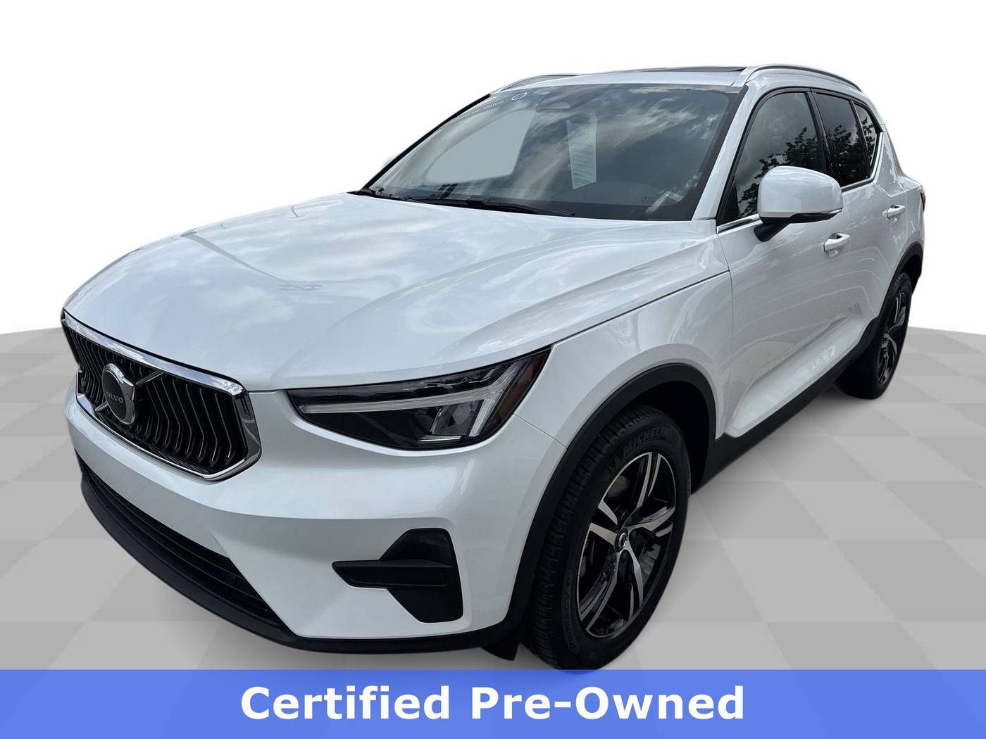 2025 Volvo XC40