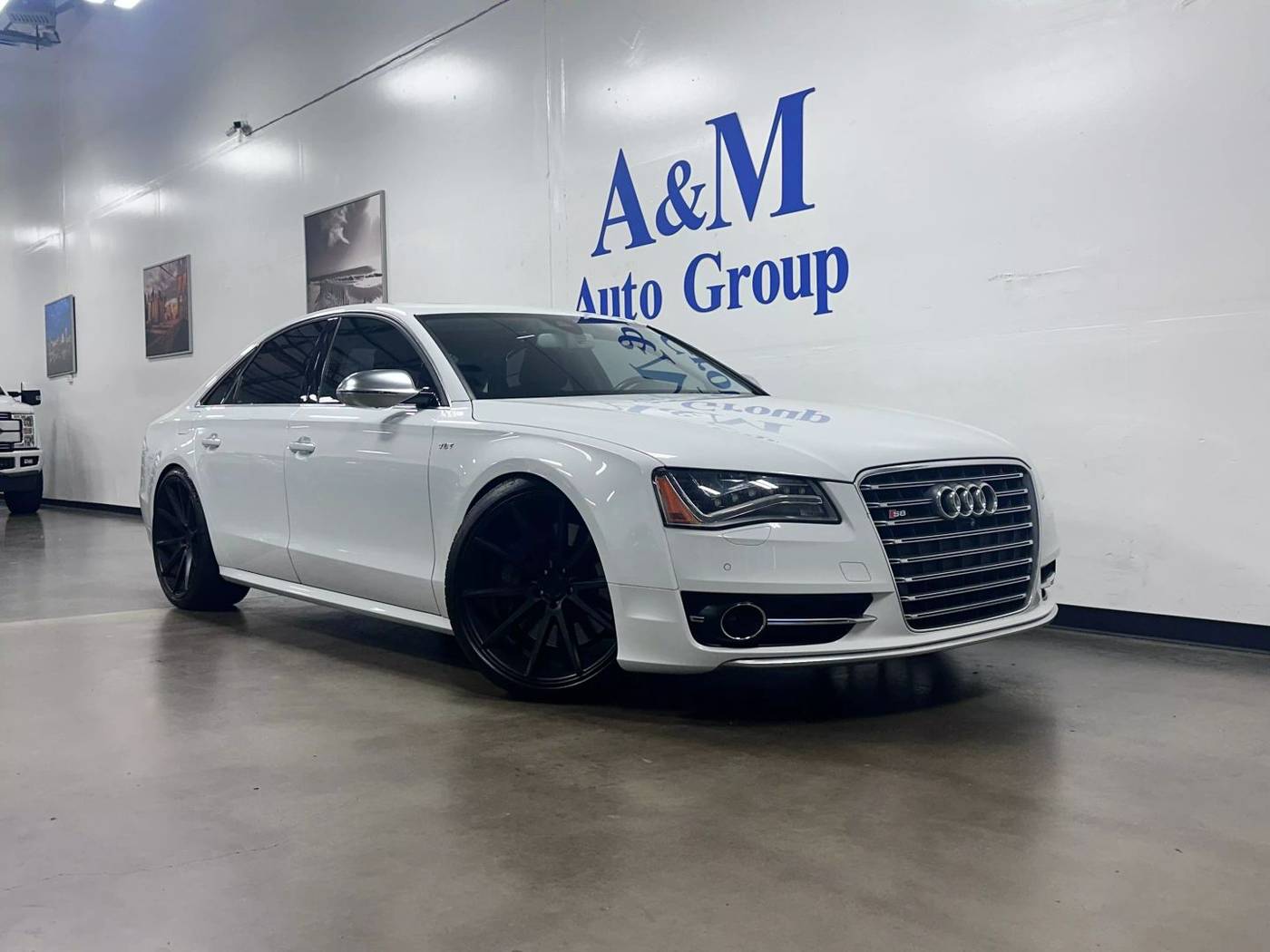 2013 Audi S8